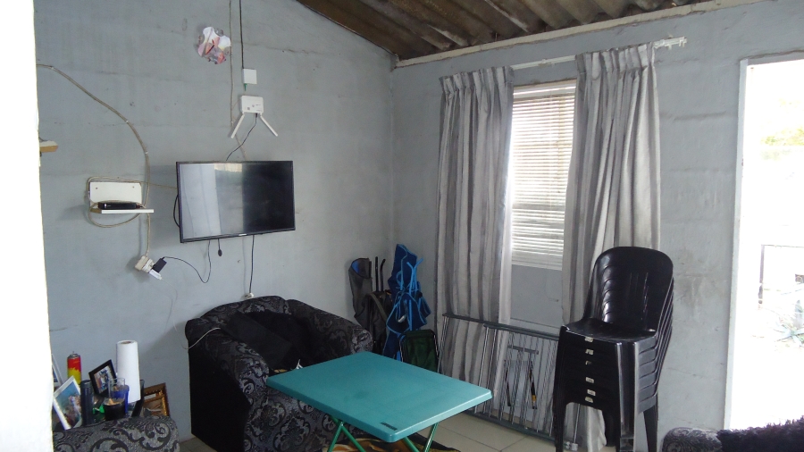 1 Bedroom Property for Sale in Deaconville Western Cape